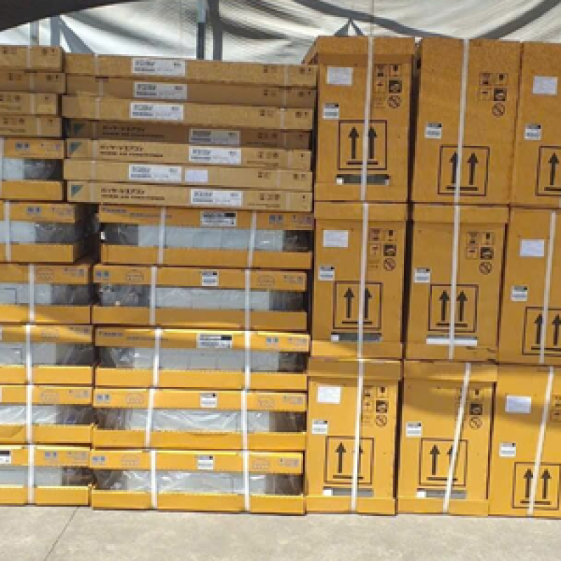 Máy lạnh giá rẻ tại kho TP.HCM: Kho máy lạnh chính hãng của Kỹ Việt