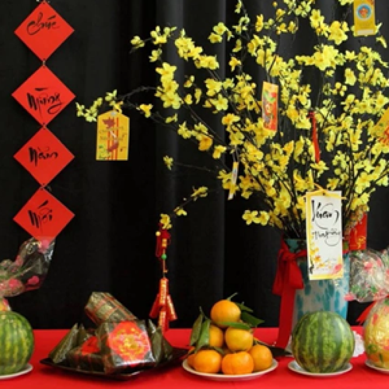 Cách bày lễ cúng trong nhà và ngoài trời đêm Giao thừa chuẩn phong tục Việt