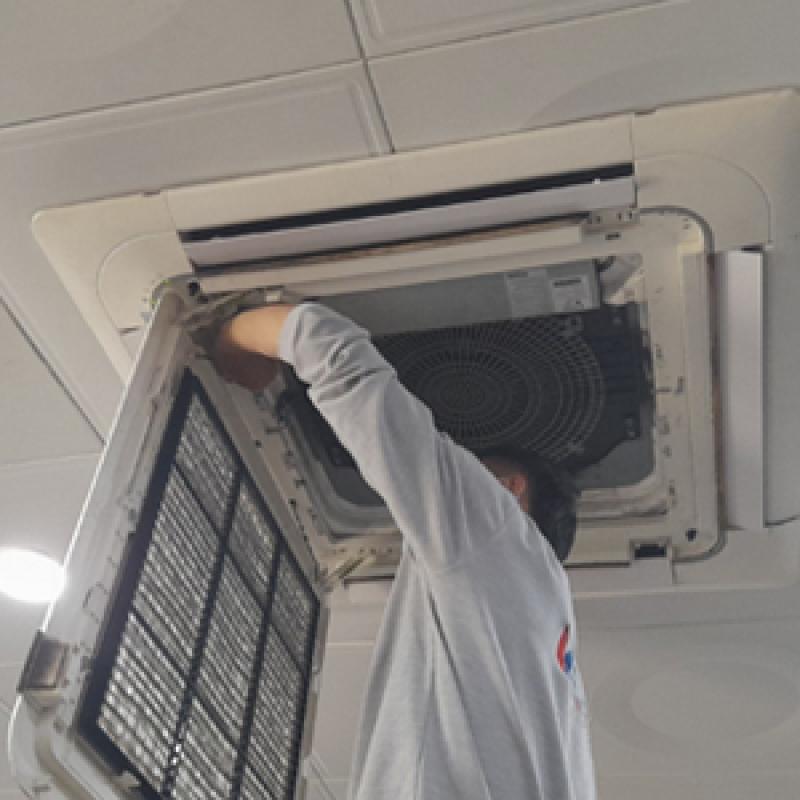 Top 5 đơn vị vệ sinh máy lạnh tại TP.HCM giá rẻ, chuyên nghiệp