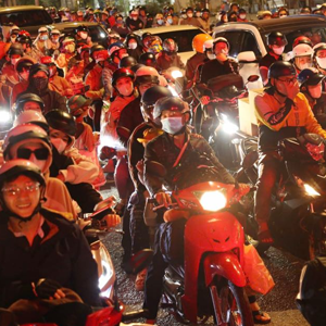 Tình hình người dân từ TP.HCM đổ xô nhau về quê những ngày cận Tết Bính Ngọ 2026