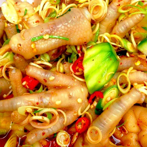 Cách làm món chân gà sốt Thái chua cay đậm vị, giòn sần sật tại nhà