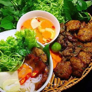 Top 5 địa điểm ăn bún chả Hà Nội chuẩn vị tại TP.HCM ăn là ghiền