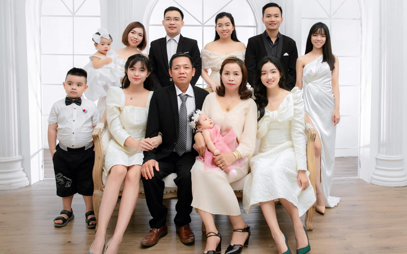 Top 5 studio chụp ảnh gia đình siêu đẹp tại TP.HCM giá rẻ, chất lượng cao