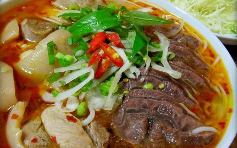 Top 5 địa điểm ăn bún bò tại Bình Tân ngon nhức nách