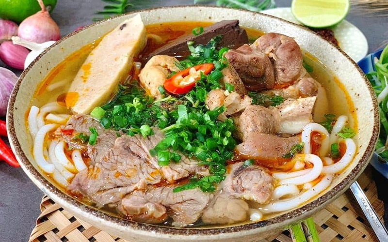Top 5 địa điểm ăn bún bò tại Bình Tân ngon nhức nách
