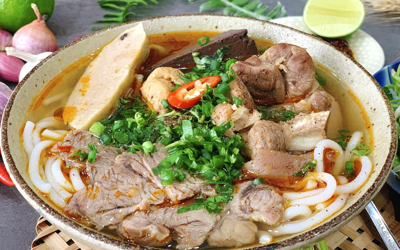 Những quán bún bò ngon nhức nách tại Tân Bình được săn đón nhiều nhất