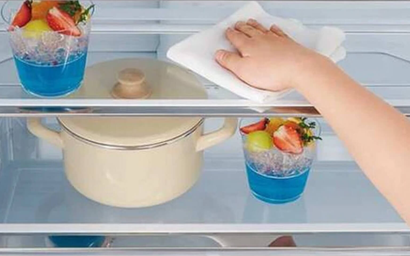 Cách khử mùi hôi tủ lạnh hiệu quả