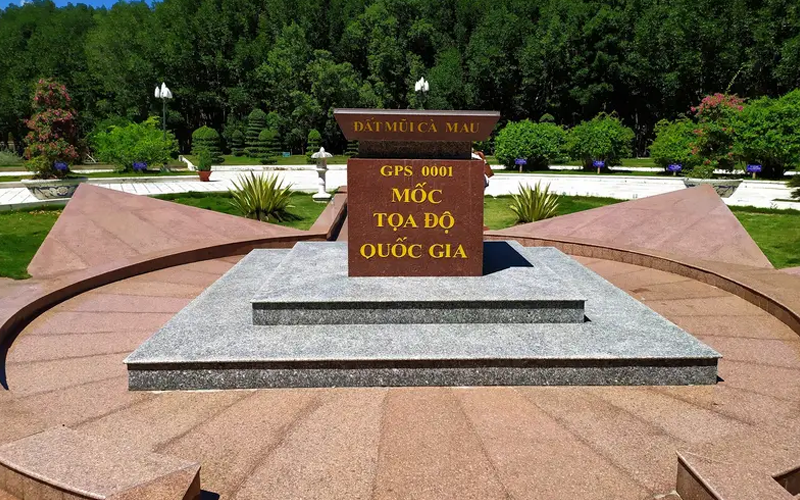Cột móc tọa độ GPS0001