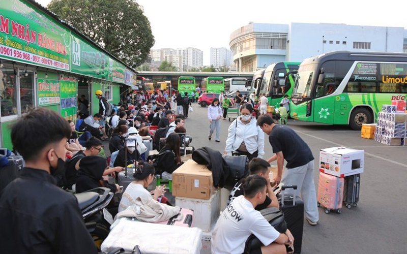 Người dân đổ về quê ăn Tết 2026