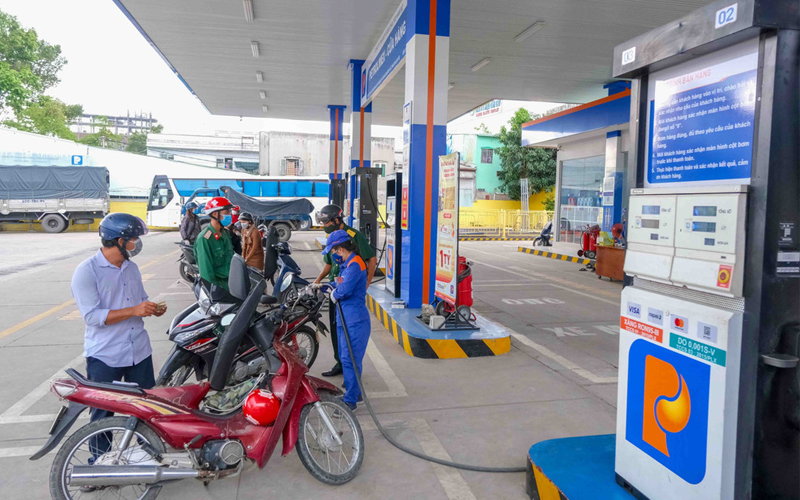 Giá xăng dầu hôm nay 06/02/2025: Xăng RON 95 giảm, E5 RON 92 tăng nhẹ