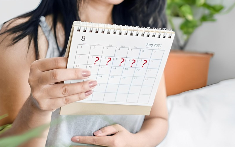 Sau sinh bao lâu thì có kinh trở lại? Những điều mẹ bỉm cần lưu ý