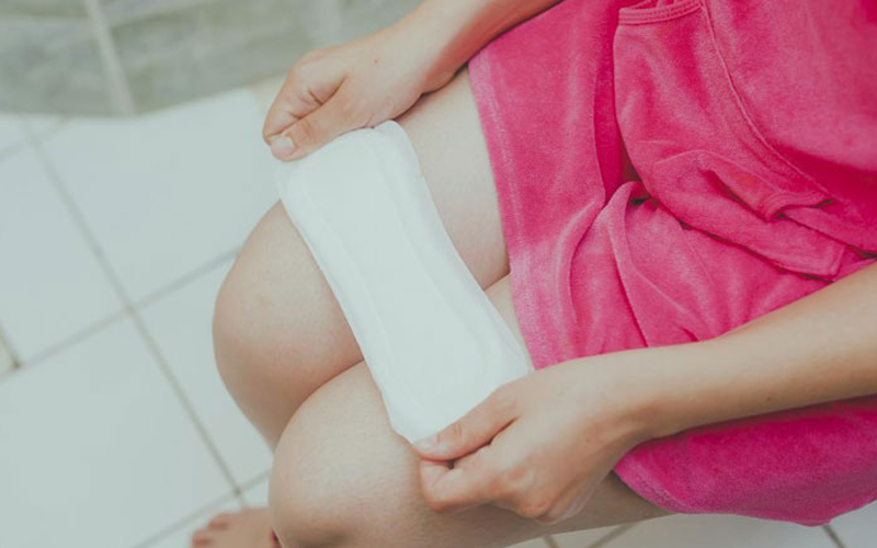 Sản dịch có màu gì? Bao lâu thì hết sản dịch sau khi sinh?