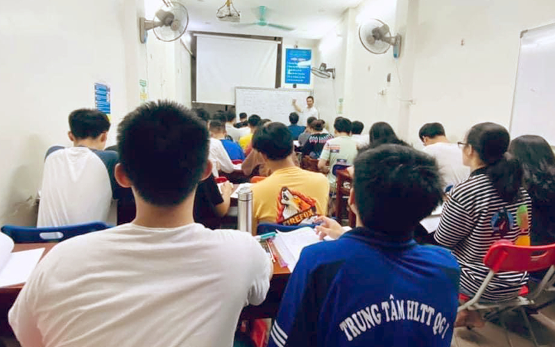 Hệ Thống Giáo Dục Khai Minh – Chuyên sâu Toán, Lý, Hóa