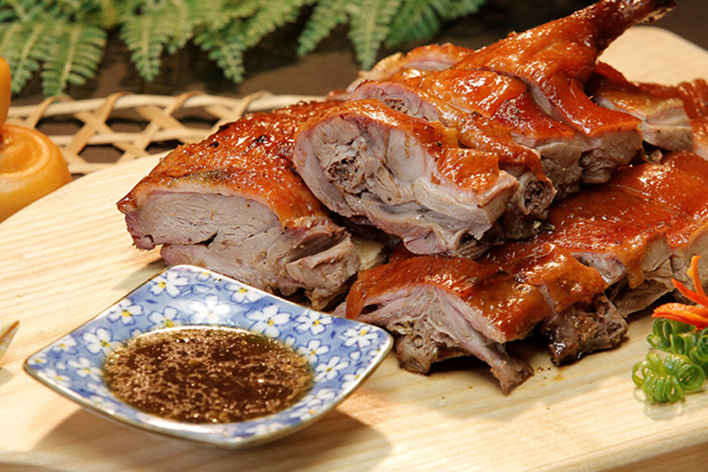 Vịt Quay Phát Thành - Đẳng Cấp Vịt Quay Gia Truyền Quận 5